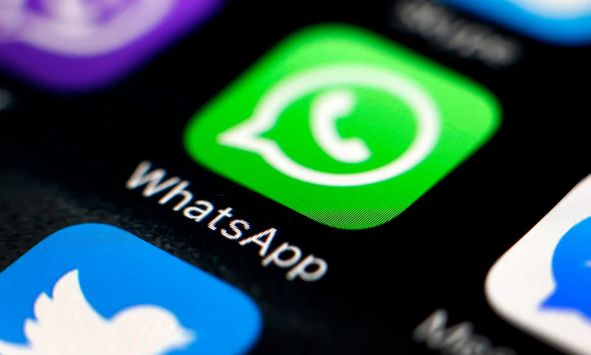 How to improve business marketing efficiency with WhatsApp group messaging?